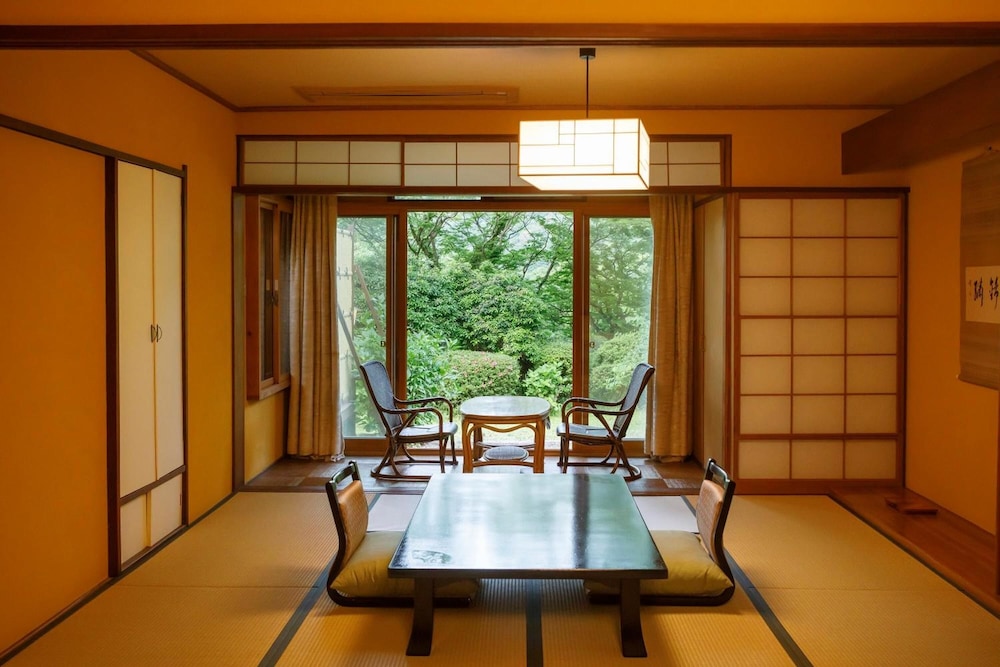 レストラン1 | 箱根小涌園 三河屋旅館 レストラン1 | 箱根小涌園 三河屋旅館