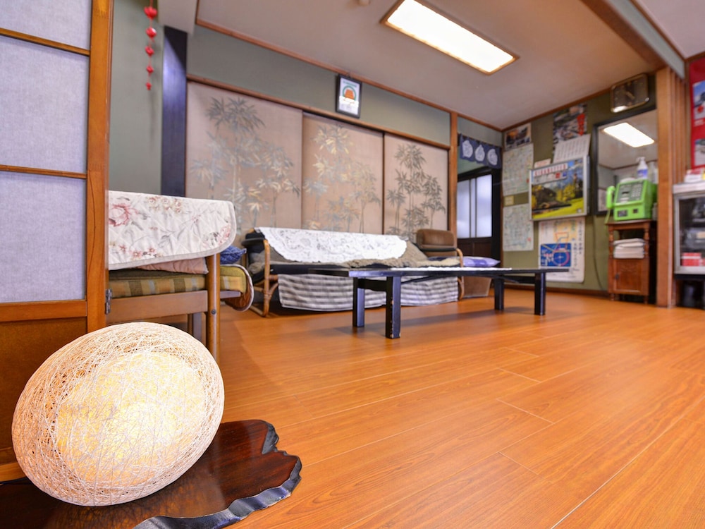 山茂登旅館