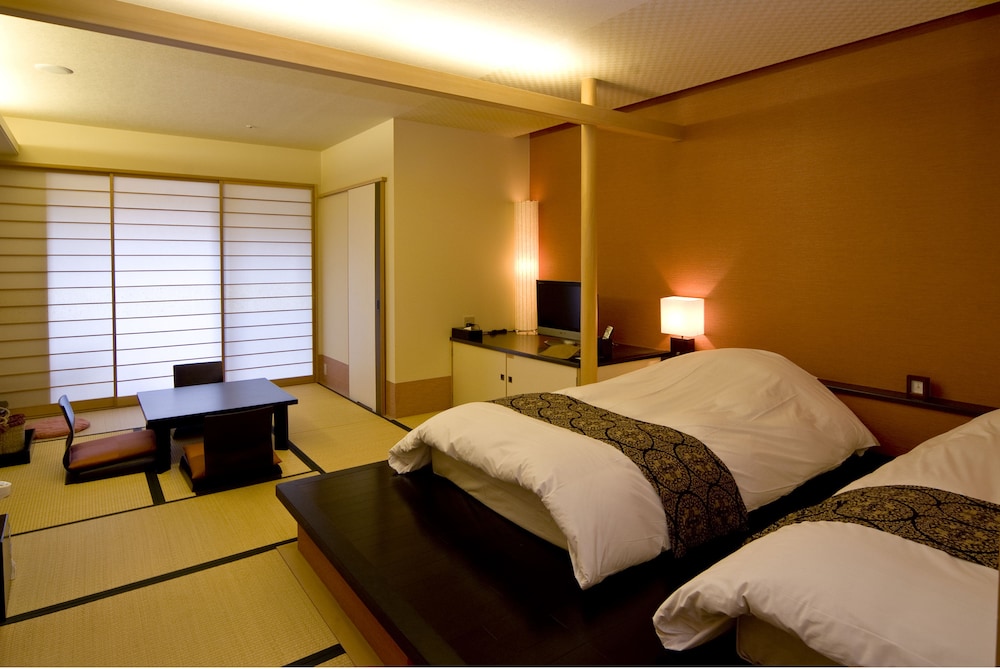 【露天風呂付客室】和洋室36平米（定員3名様） | 箱根強羅温泉 季の湯 雪月花