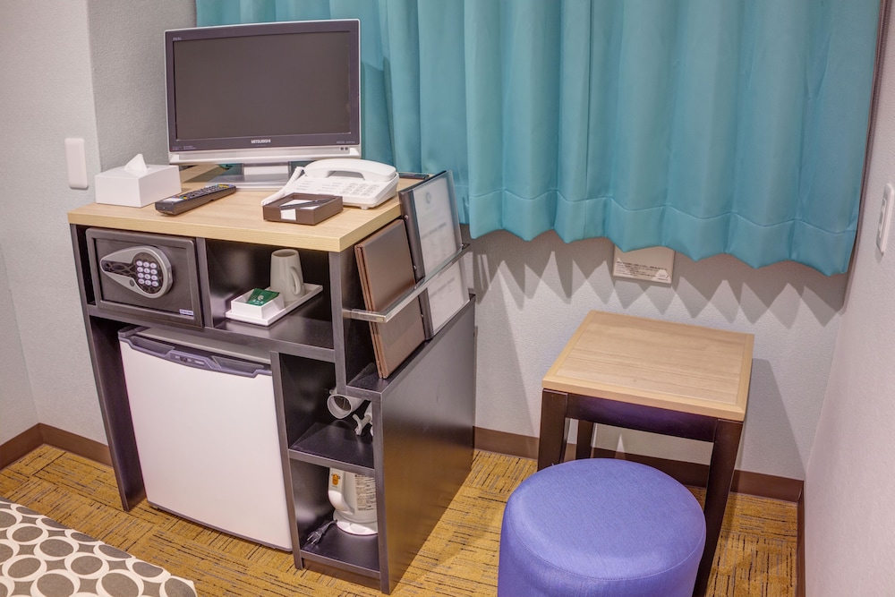 天然温泉（サウナ）特典付き！セミダブルルーム 【イーストタワー】 客室の設備とサービス0 | COMMUNITY&SPA 那覇セントラルホテル