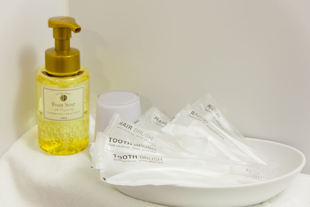 天然温泉（サウナ）特典付き！セミダブルルーム 【イーストタワー】 客室の設備とサービス4 | COMMUNITY&SPA 那覇セントラルホテル