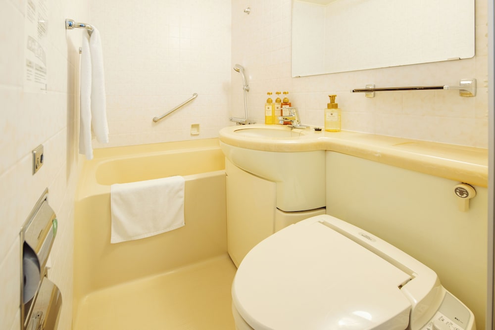 セミダブルルーム 禁煙 (15平米) バスルーム0 | ネストホテル松山