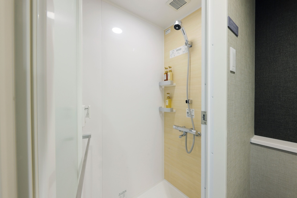 セミダブルルーム 禁煙 バスルーム0 | JRイン旭川