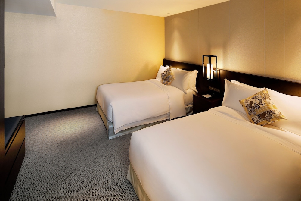 エグゼクティブ スイート 1 ベッドルーム 禁煙 (TOGETSU) 客室1 | 翠嵐 ラグジュアリーコレクションホテル 京都