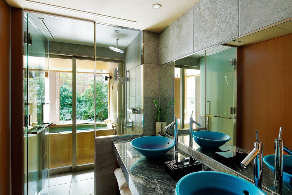 スイート 1 ベッドルーム 禁煙 ガーデンビュー バスルーム0 | 翠嵐 ラグジュアリーコレクションホテル 京都