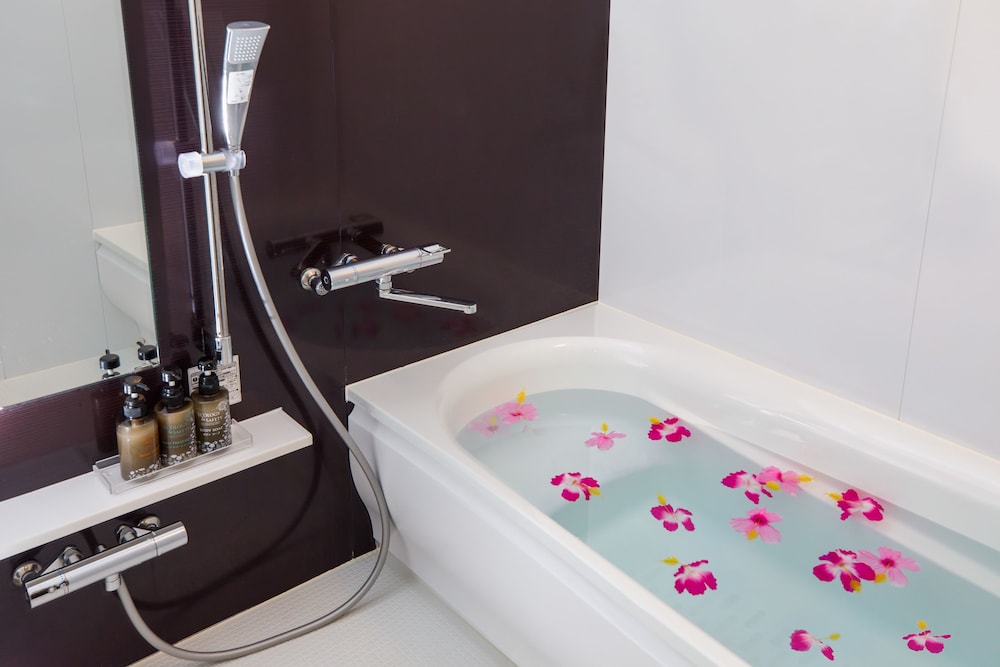 ツインルーム　オーシャンビュー　禁煙 (スペシャル) バスルーム1 | コンドミニアムホテル モンパ