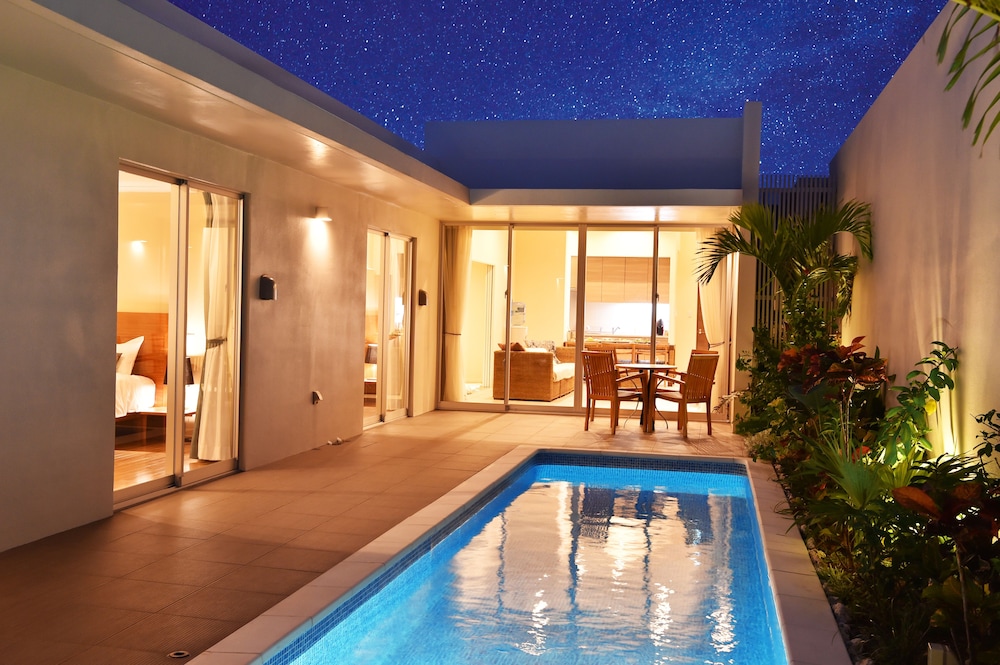 ヴィラ 2 ベッドルーム プライベートプール オーシャンビュー テラス / パティオ0 | フェリスヴィラスイート 宮古島 上野