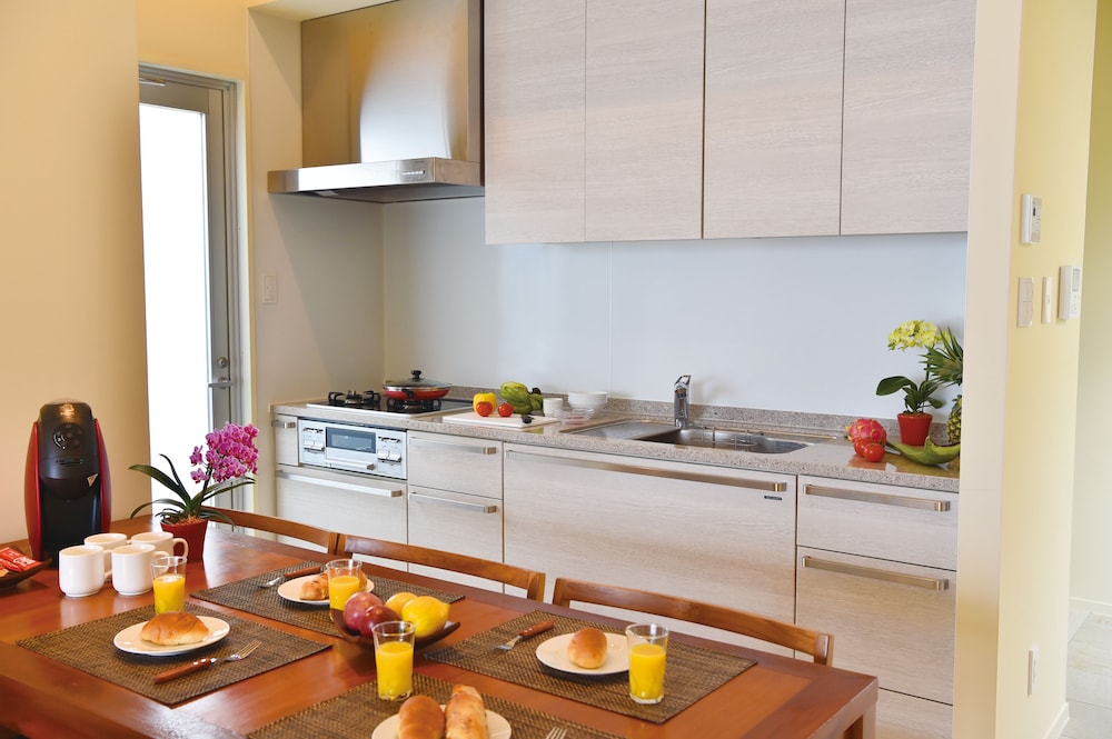 ヴィラ 2 ベッドルーム プライベートプール オーシャンビュー 専用キッチン0 | フェリスヴィラスイート 宮古島 上野