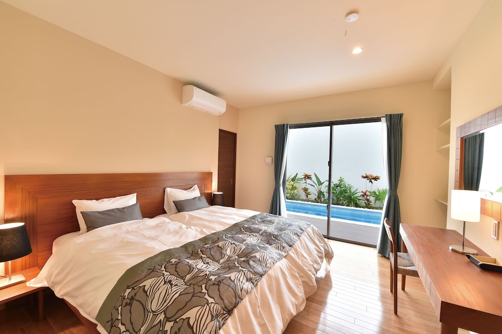 客室1 | フェリスヴィラスイート 宮古島 上野