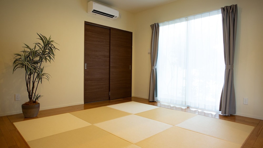 ヴィラ 2 ベッドルーム プライベートプール オーシャンビュー 客室1 | フェリスヴィラスイート 宮古島 上野