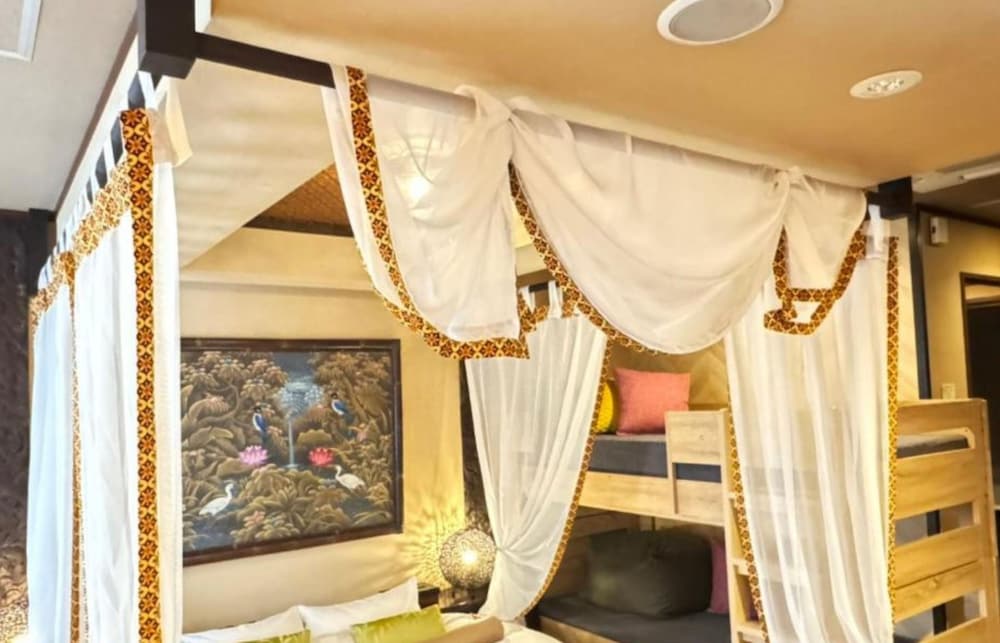 バリアン 4名 禁煙 エキストラベッド1 | ホテルバリアンリゾート千葉中央店