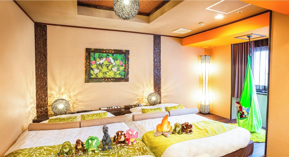 ハンモック付きファミリー ルーム ダブルベッド 2 台 禁煙 客室2 | ホテルバリアンリゾート千葉中央店