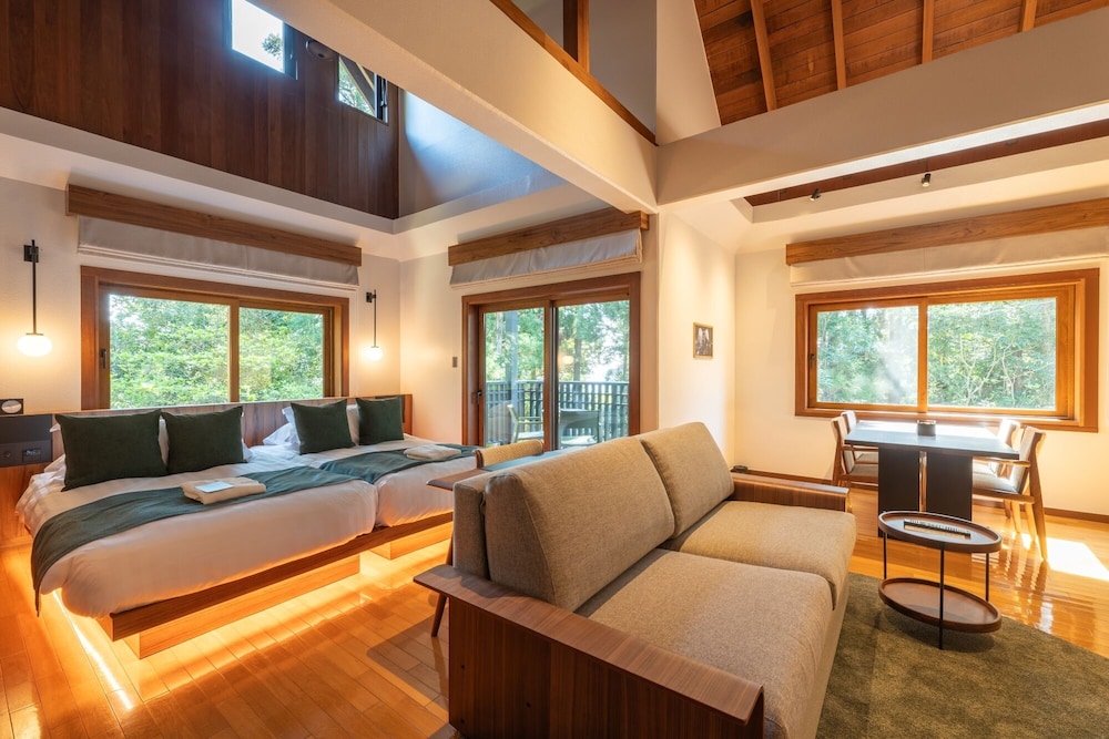 マナサヴィラ 1階 客室4 | sankara hotel&spa 屋久島