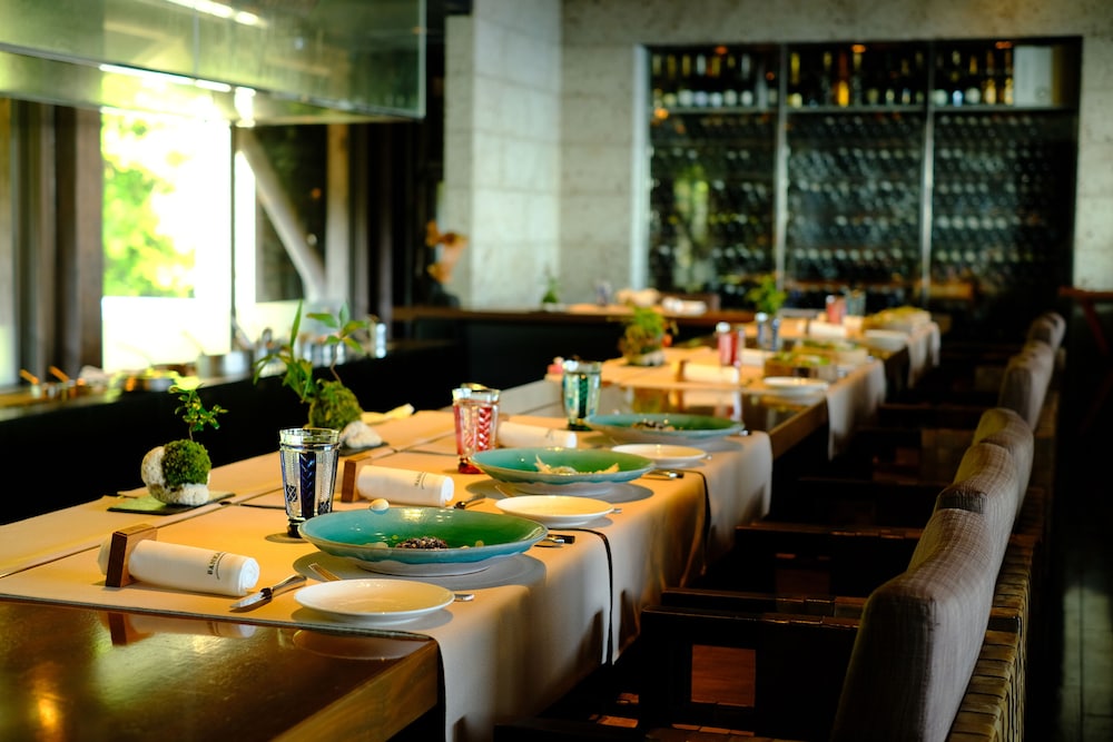 レストラン1 | sankara hotel&spa 屋久島