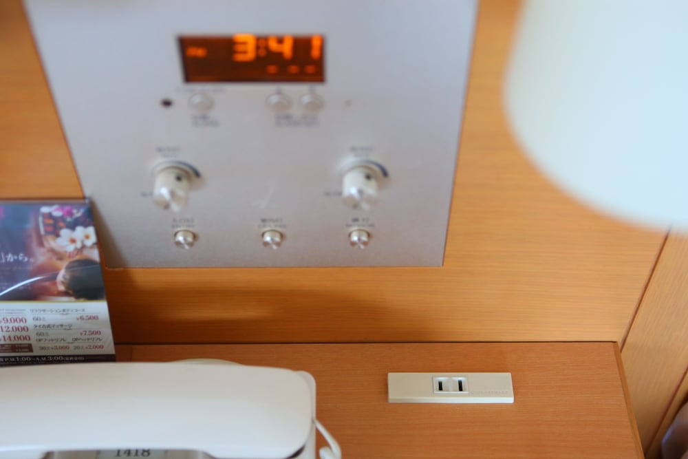 ダブルルーム 禁煙 客室の設備とサービス1 | ホテル法華クラブ函館