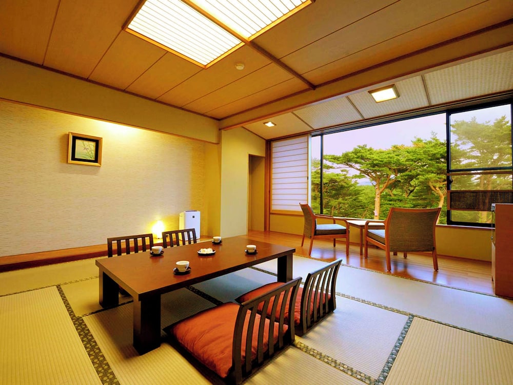 松林側和室10畳 (ビュッフェプラン) 禁煙 客室1 | 浄土ヶ浜パークホテル