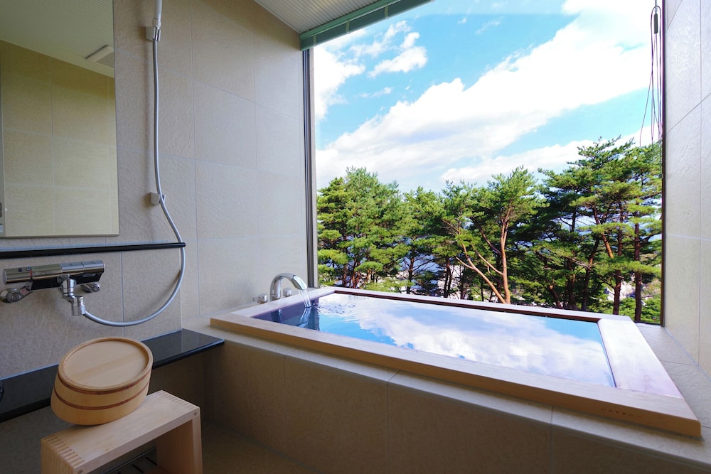 ビューバス付, 和室 ツインベッドルーム 禁煙 バスルーム0 | 浄土ヶ浜パークホテル