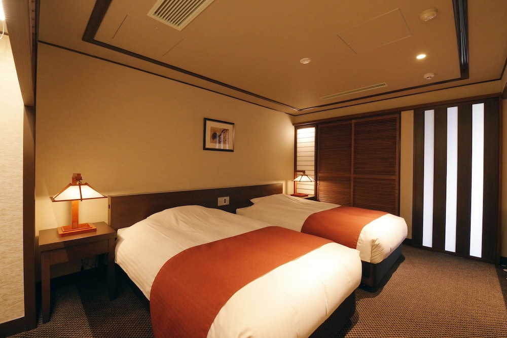 ロイヤル ルーム 2 ベッドルーム 禁煙 シービュー 客室3 | 浄土ヶ浜パークホテル