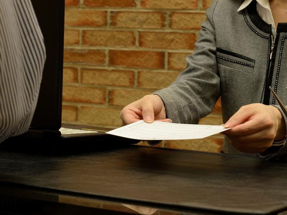 フロント1 | 御堂筋ホテル＜天然温泉ぼてぢゅう難波温泉　美肌の湯＞