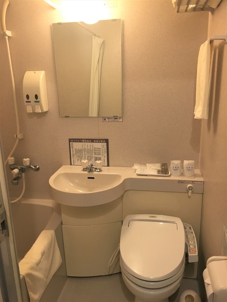 エコノミー ダブルルーム 禁煙 バスルーム0 | 御堂筋ホテル＜天然温泉ぼてぢゅう難波温泉　美肌の湯＞