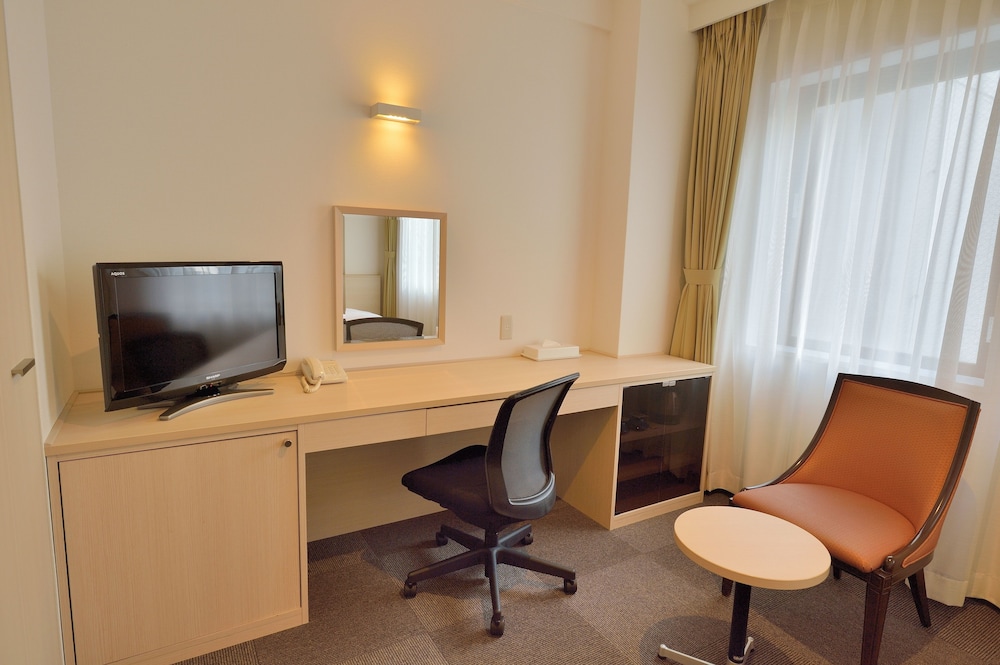 ツインルーム 禁煙 客室1 | 御堂筋ホテル＜天然温泉ぼてぢゅう難波温泉　美肌の湯＞