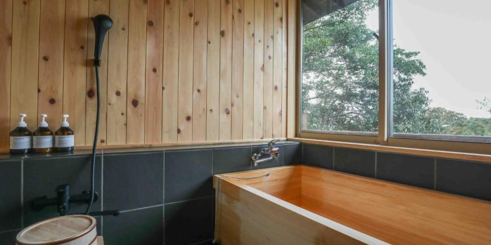 和風ツインルーム バスルーム0 | 文化財のお宿 千歳楼