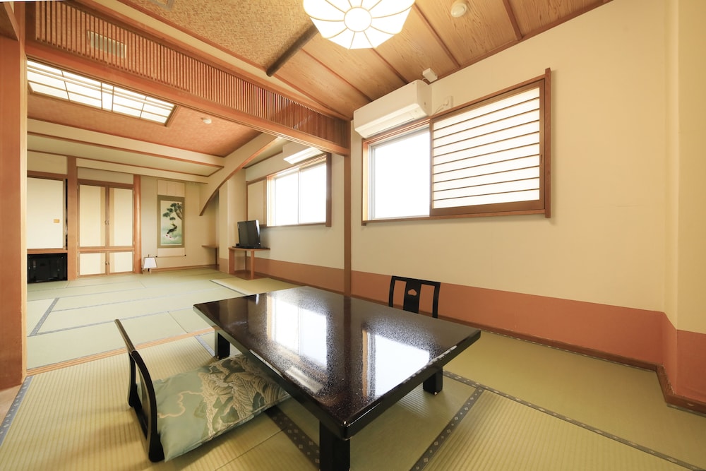 和室 庭付露天風呂付 [富士山側] | レイクランドホテル みづのさと