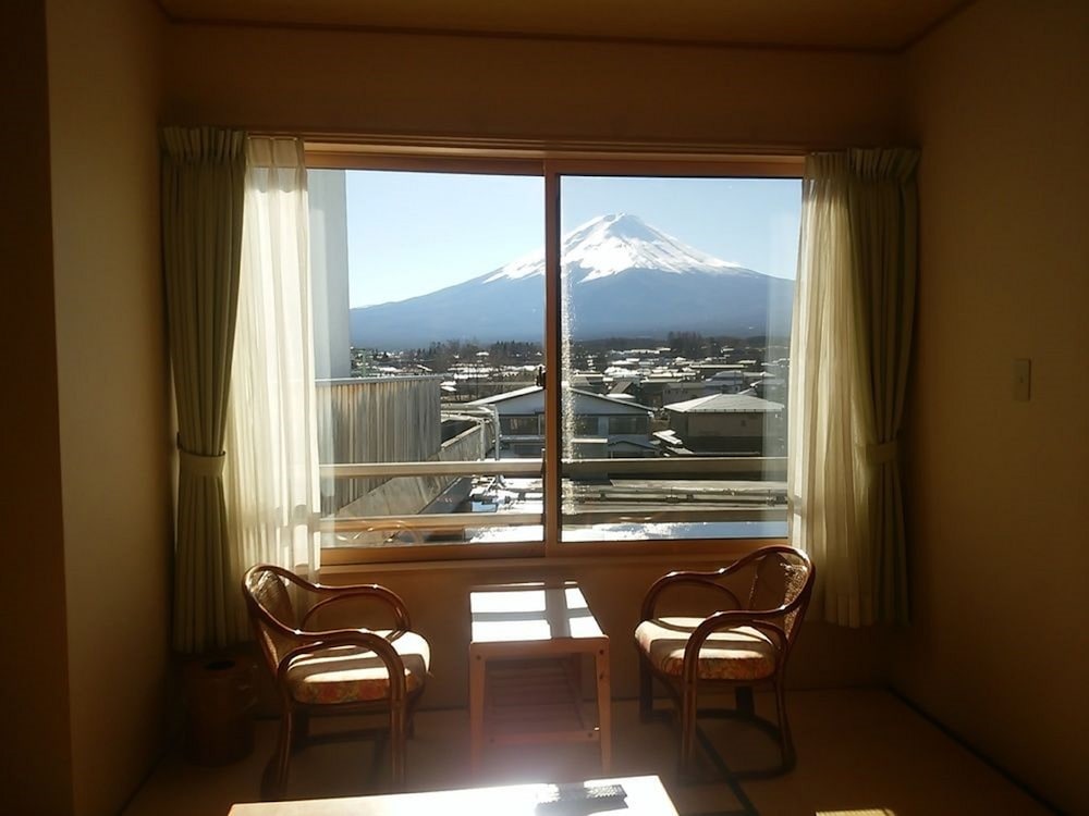 和洋室 [富士山側] 部屋からの景観0 | レイクランドホテル みづのさと