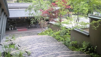 渓山閣