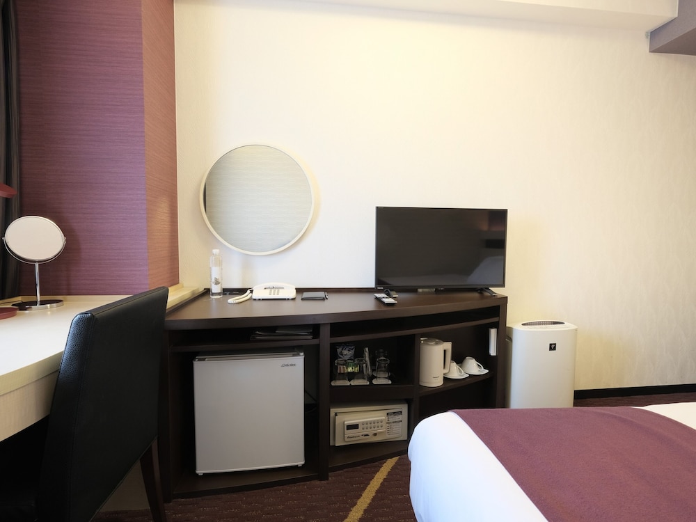 エグゼクティブ シングルルーム ダブルベッド 1 台 禁煙 客室2 | ホテル ブエナ ビスタ