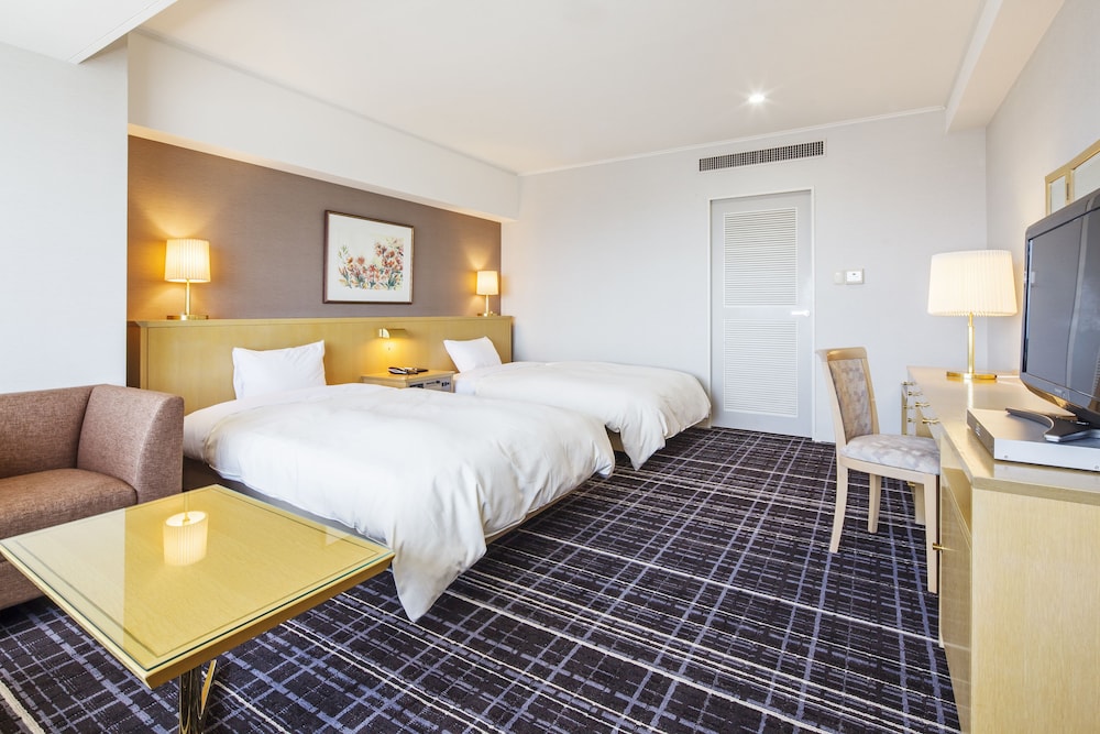 スタンダード ツインルーム シングルベッド 2 台 禁煙 客室2 | 甲府記念日ホテル