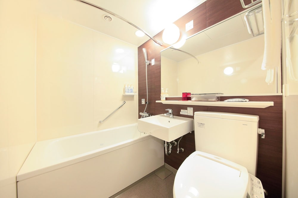 スタンダード ダブルルーム 禁煙 バスルーム0 | ベッセルホテルカンパーナ京都五条