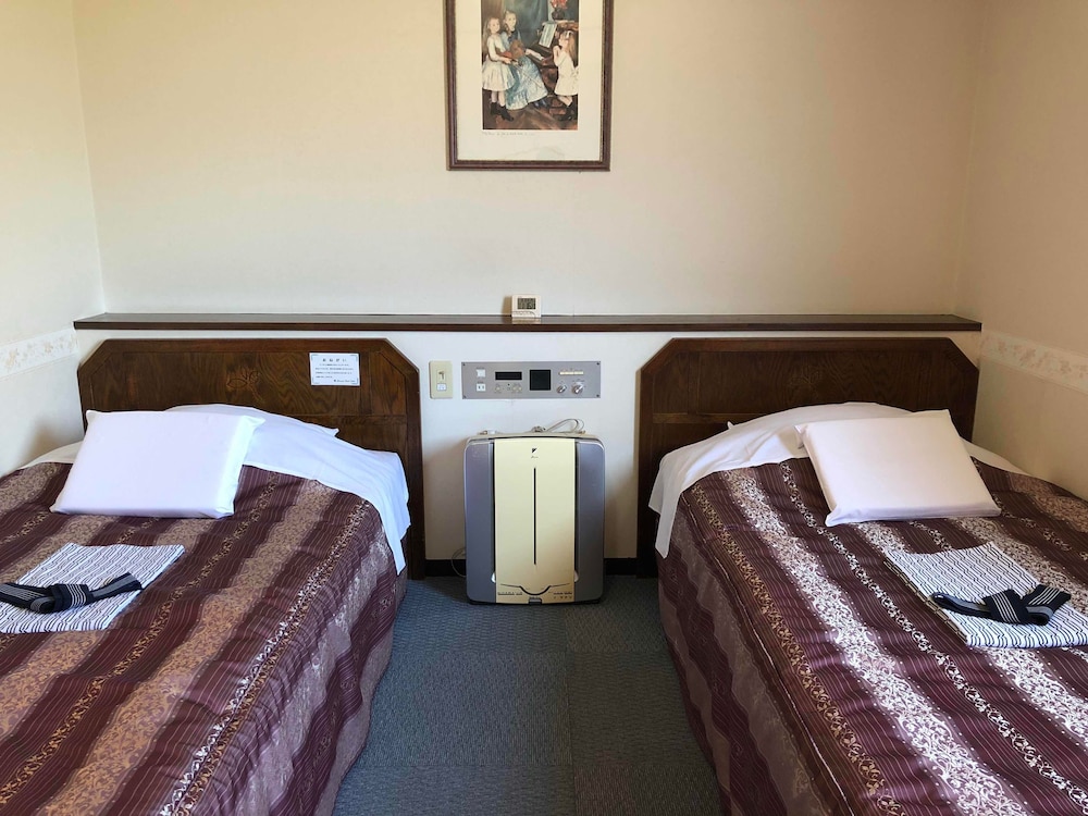 ツインルーム 禁煙 客室2 | ホテルターミナルアートイン