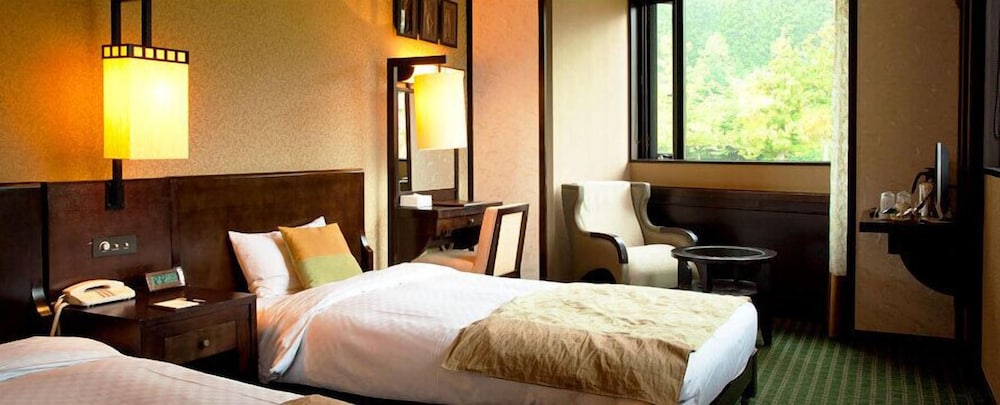 客室1 | 駒ヶ根高原リゾートリンクス
