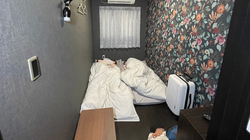 エコノミー和室3畳 2人部屋 共用バスルーム 禁煙 客室5 | ホテルサンプラザ2