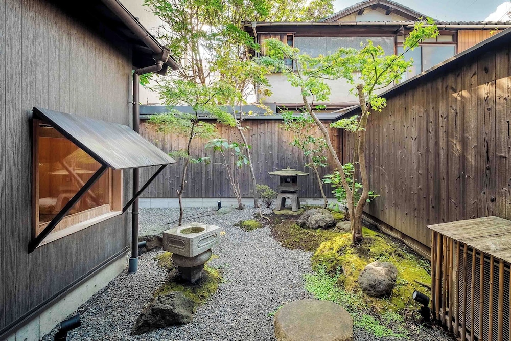 トラディショナル ハウス 2 ベッドルーム キッチン ガーデンビュー ガーデン ビュー0 | Konoha Yura Machiya House