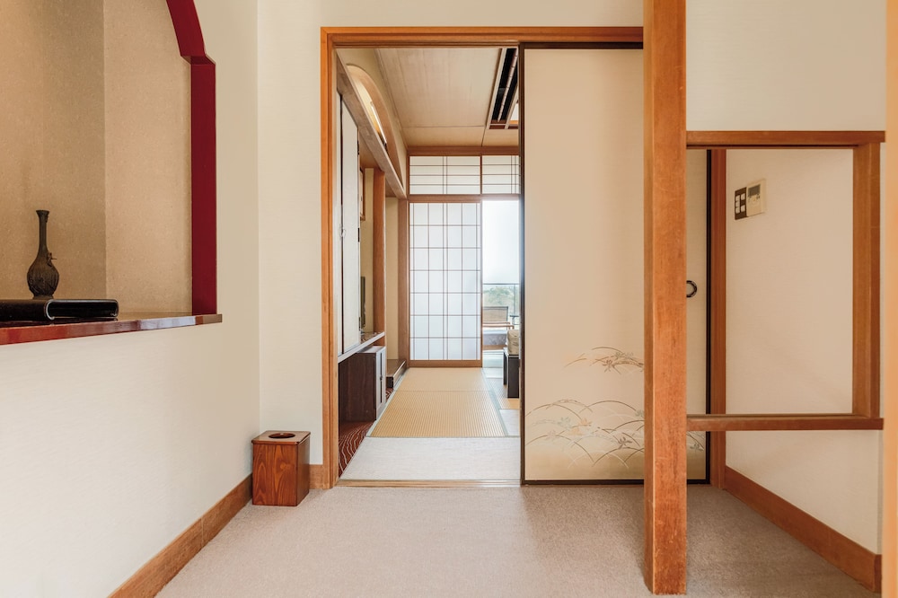 コンフォート ルーム ベッド (複数台) テラス マウンテンビュー 客室5 | E JOY INN-錦月-熱海山莊