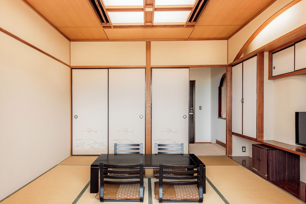 コンフォート ルーム ベッド (複数台) テラス マウンテンビュー 客室8 | E JOY INN-錦月-熱海山莊