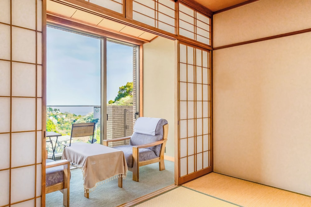 コンフォート ルーム ベッド (複数台) テラス マウンテンビュー 客室7 | E JOY INN-錦月-熱海山莊