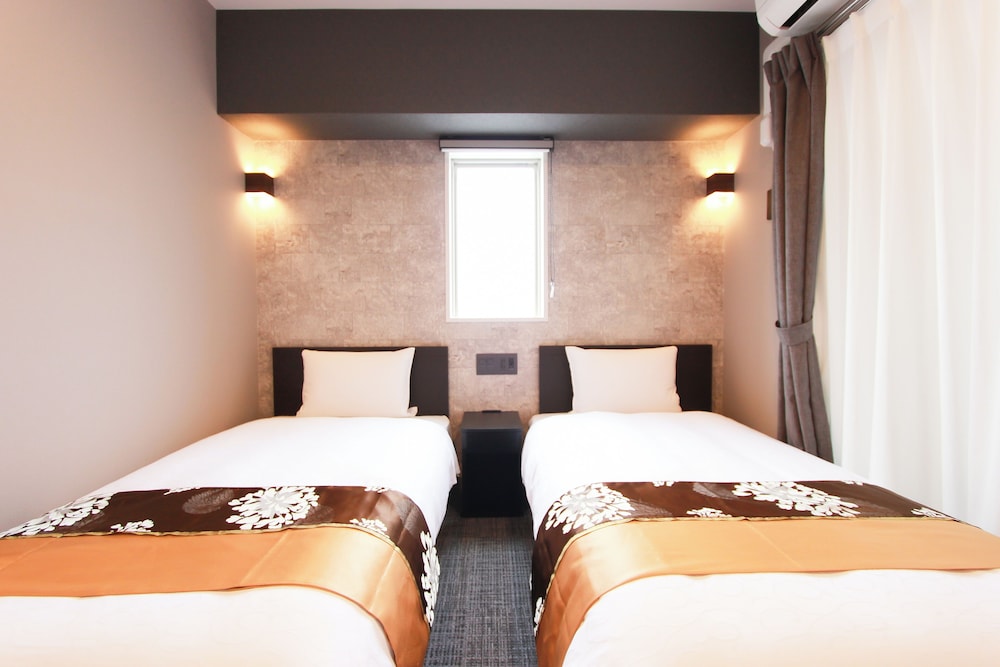 デラックス 4 人部屋 客室9 | 慶-Kei- Hotel and Apartment