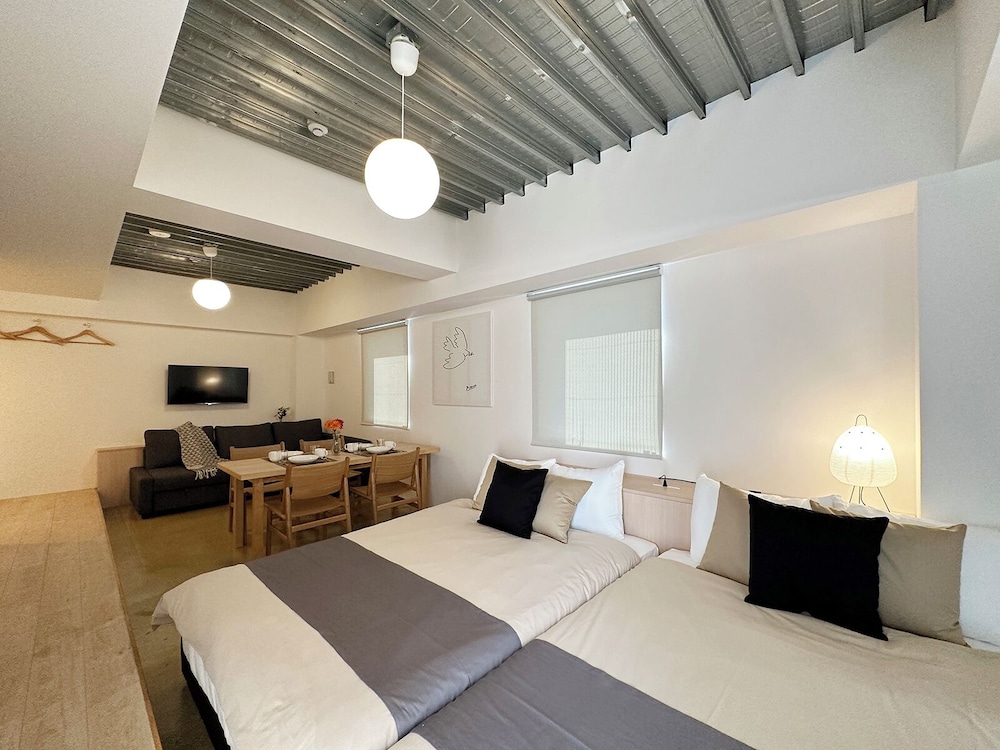 スーペリア スタジオ バルコニー シティビュー 客室2 | Arts Dobashi 6N