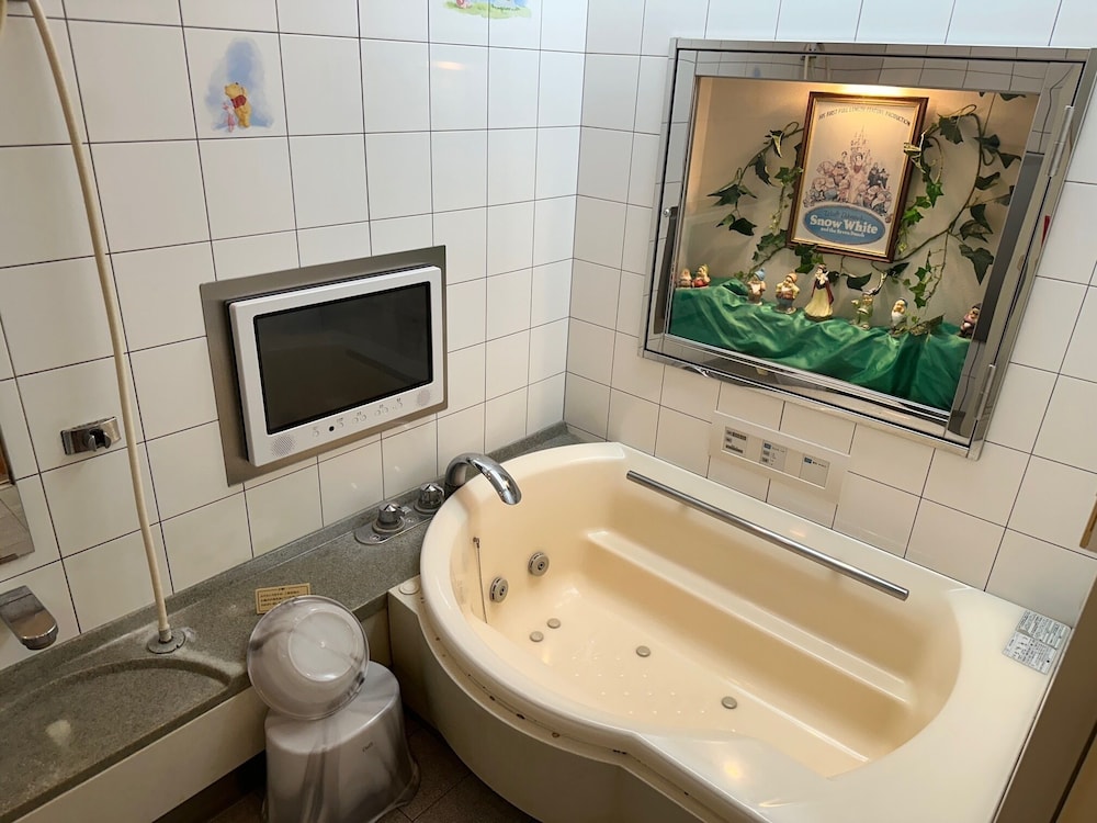 ベーシック ダブルルーム バスルーム1 | ホテルハイパー - 大人限定