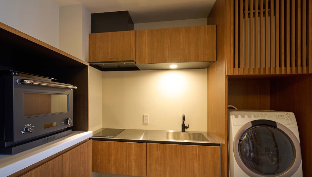 スイート オーシャンビュー ガーデン 専用キッチン0 | BATON SUITE 沖縄古宇利島