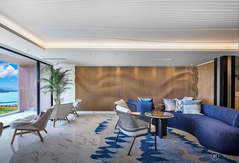 ロビーラウンジ1 | BATON SUITE 沖縄古宇利島