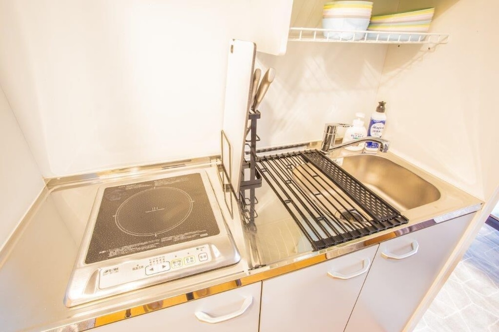 ベーシック ダブルルーム 専用キッチン0 | LVB 東新宿