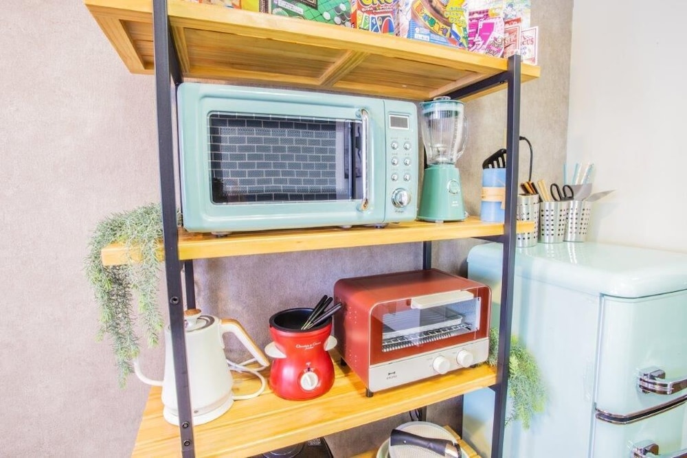 ベーシック ダブルルーム 専用キッチン1 | LVB Shibuyadogenzaka