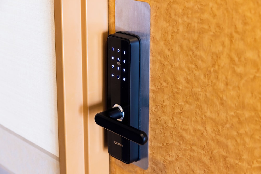 スタンダード ダブルルーム 客室2 | 天然温泉 アリストンホテル大分