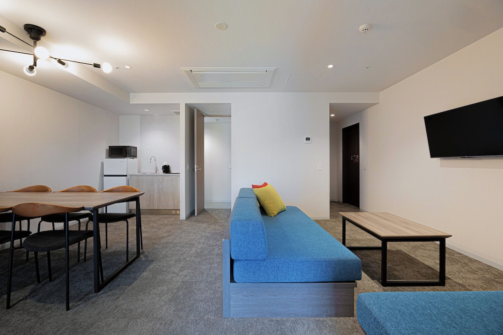 デラックス スイート リビング エリア2 | Minn STATION Ai Nagoya