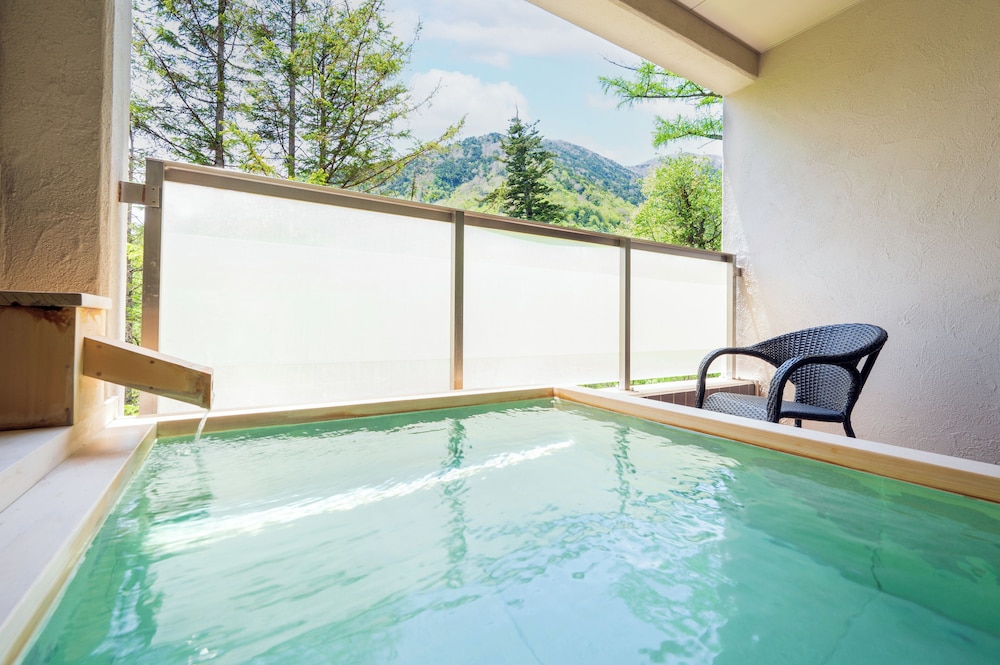 ファミリー スイート 禁煙 客室6 | 奥日光湯元温泉 ゆの森