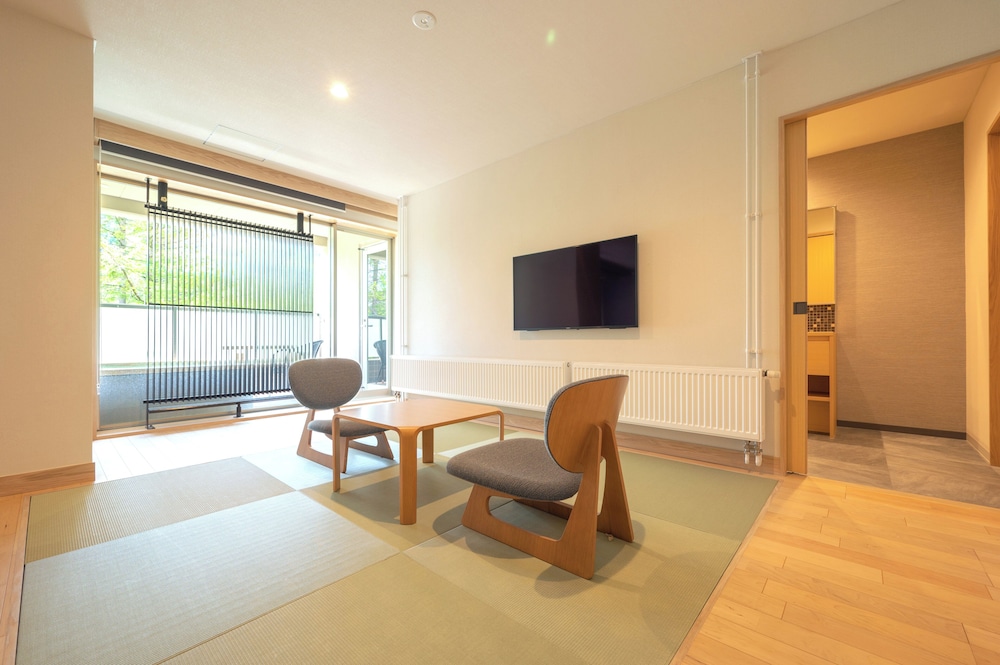 ファミリー スイート 禁煙 客室5 | 奥日光湯元温泉 ゆの森